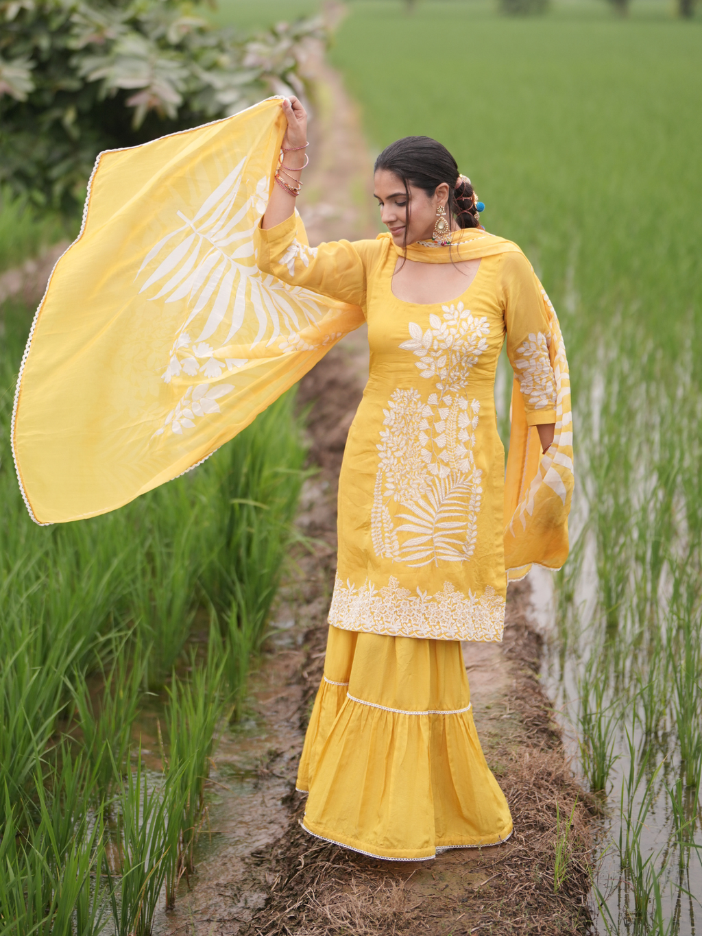 Sun-Glow Embroidered Heavy Organza Party Wear Unstitched Suit Set