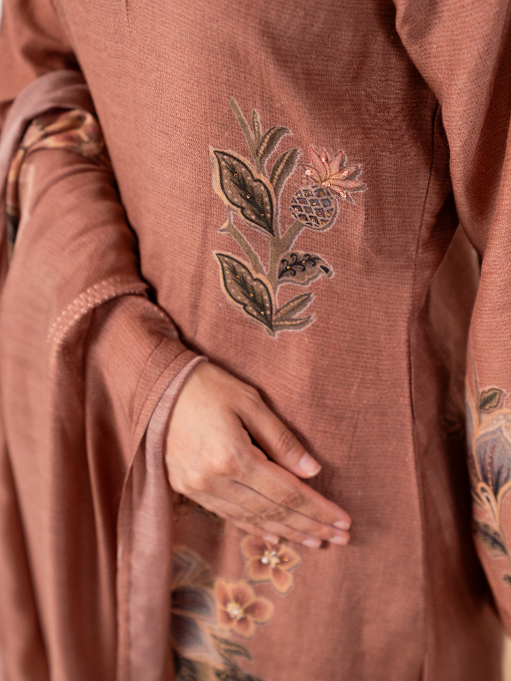 Banglori Tussar Printed Handwork Unstitched Suit Set